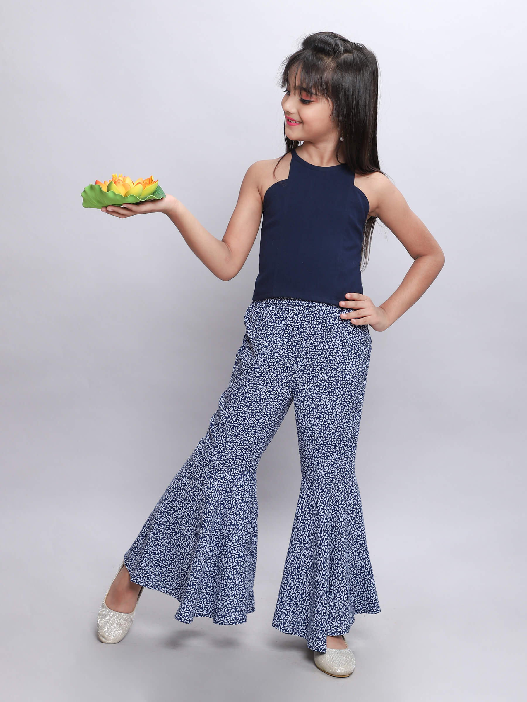 solid crop top with printed bell bottom pant set-Navy/White