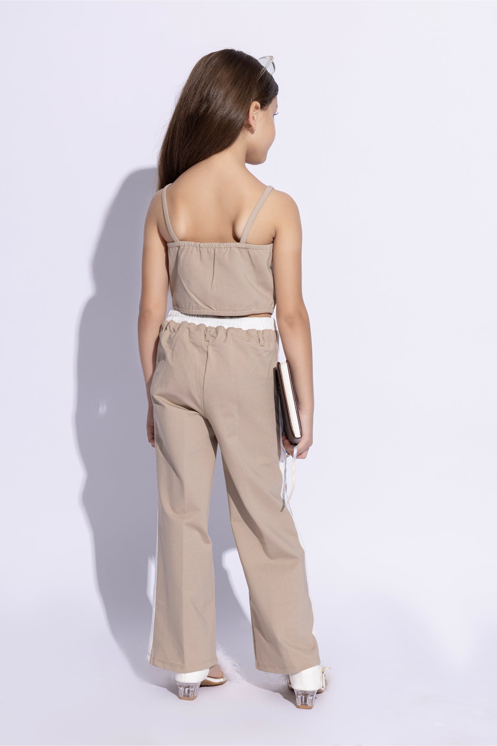 sleeveless tie detail crop top and Double waist patch detail pant set-Beige & white