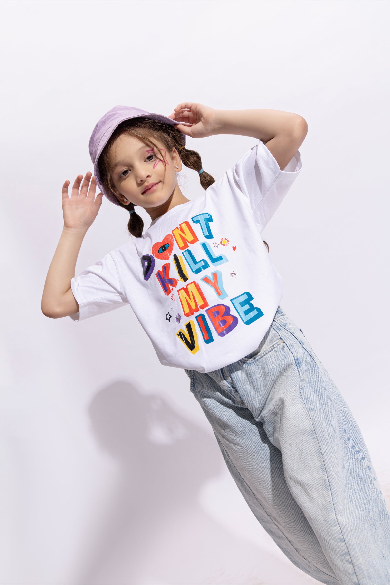 100% cotton graphic printed half sleeves oversized T-shirt-White Multi