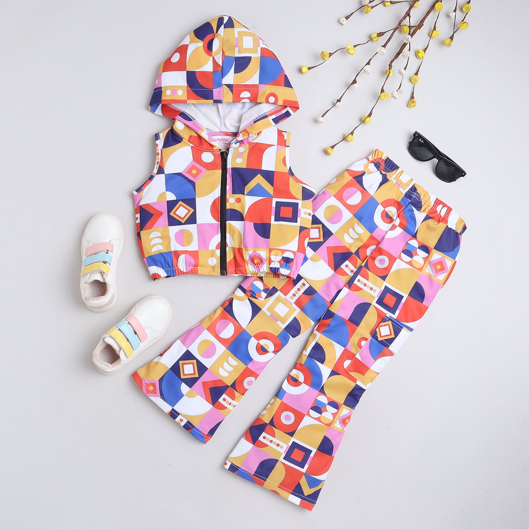 Geometric printed sleeveless zip-up hoodie with matching bell bottom cargo pant set-Multi