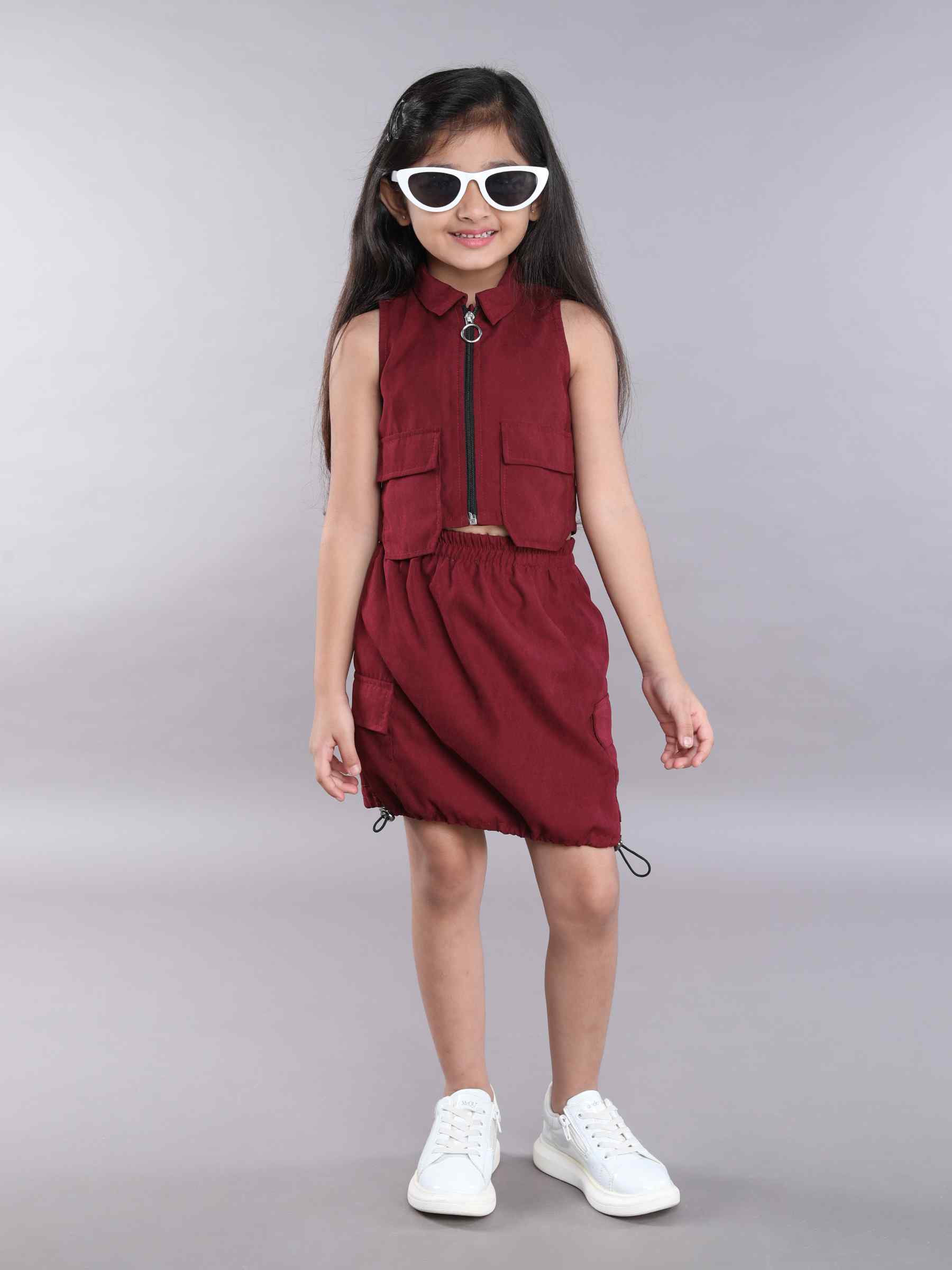 sleeveless pocket detail zip up crop top and matching parachute skirt set-Maroon