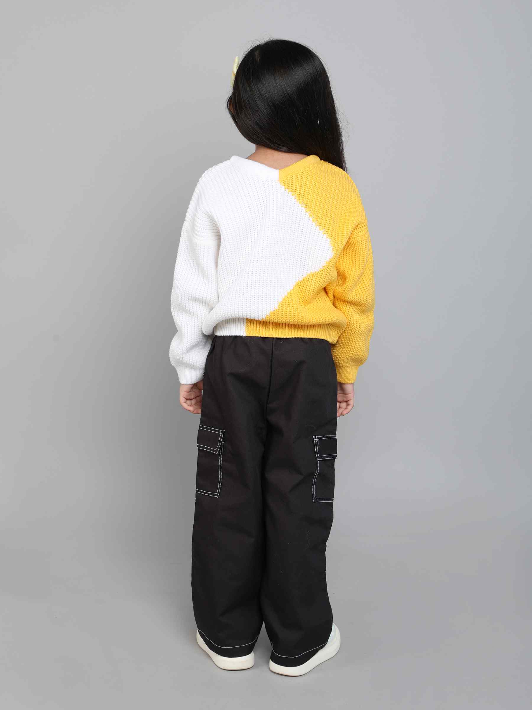 color block-knit full sleeves V-neck pullover sweatshirt-Yellow/White