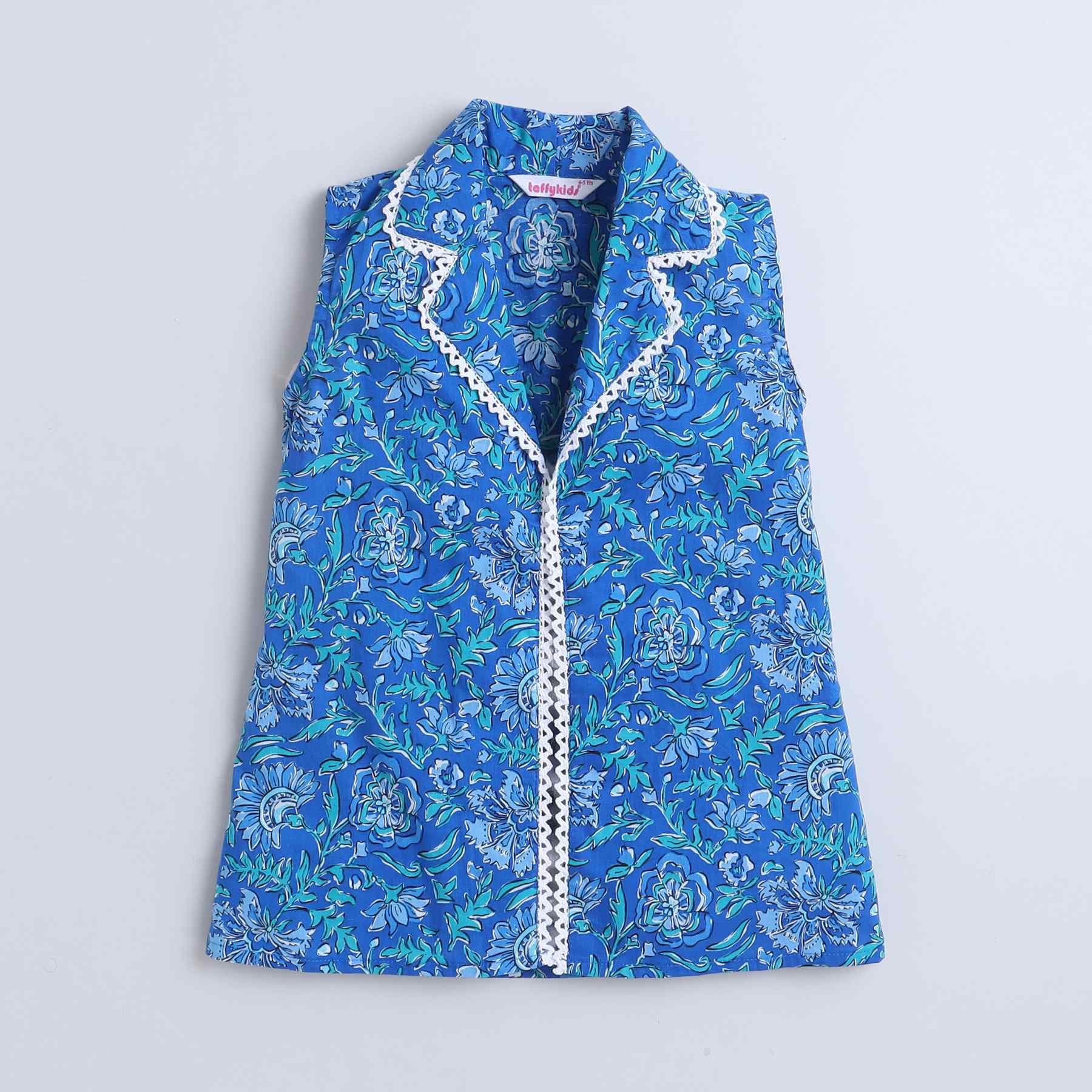 100% cotton floral prined sleevless jacket with solid crop top and matching pant set - Blue