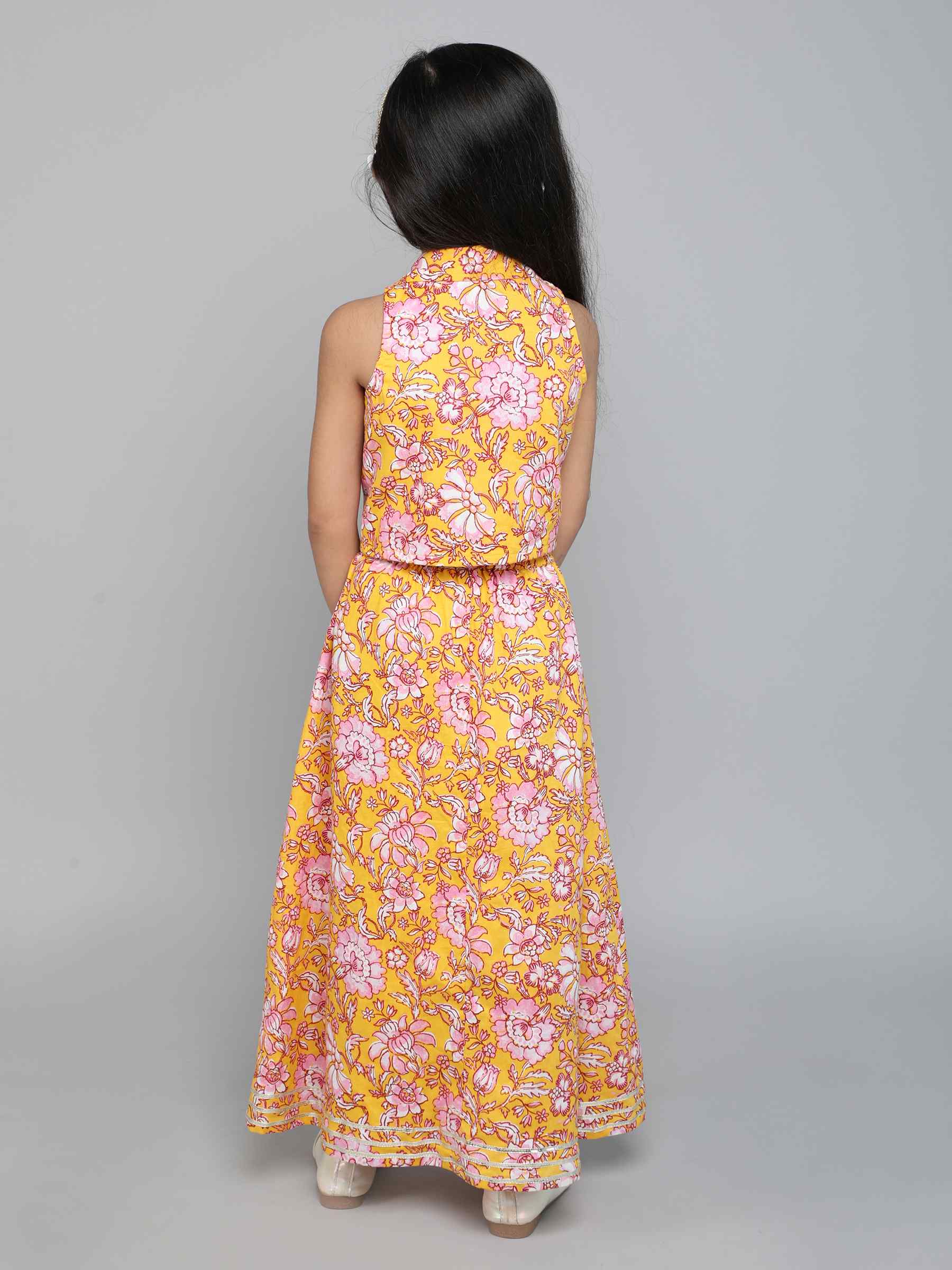 floral printed sleeveless ethnic crop blazer and matching skirt set-Yellow