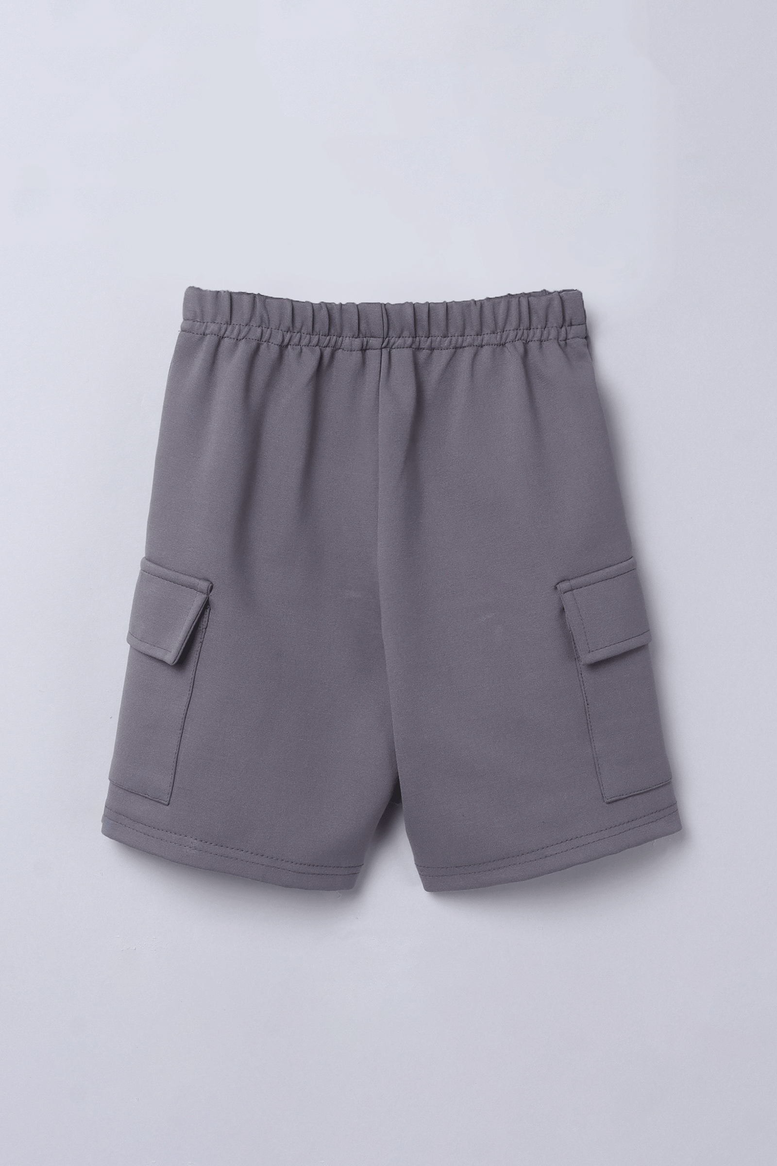 Solid knee length cargo shorts-Grey