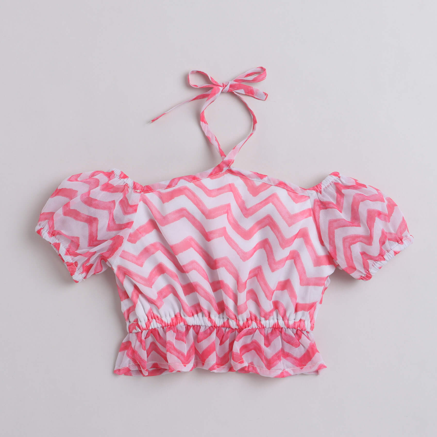 Shop Zig Zag Printed Puff Sleeves Crop Top And Tiered Pant Set- Pink/Beige Online