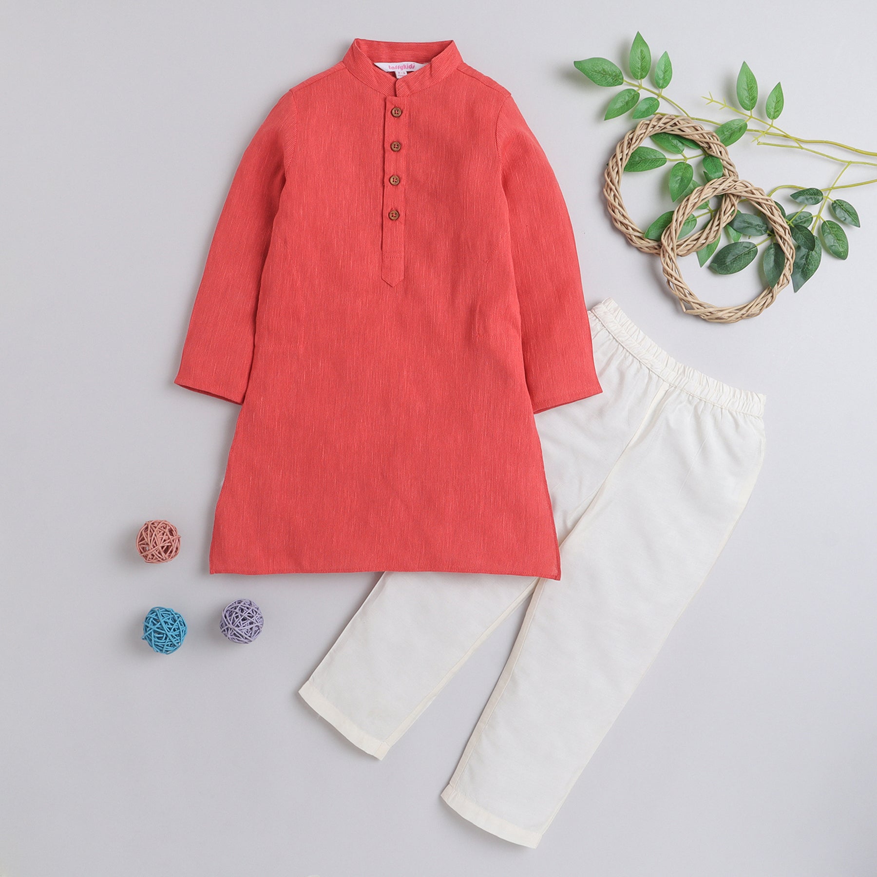 Full sleeves textured Kurta with solid pajama set-Red/White