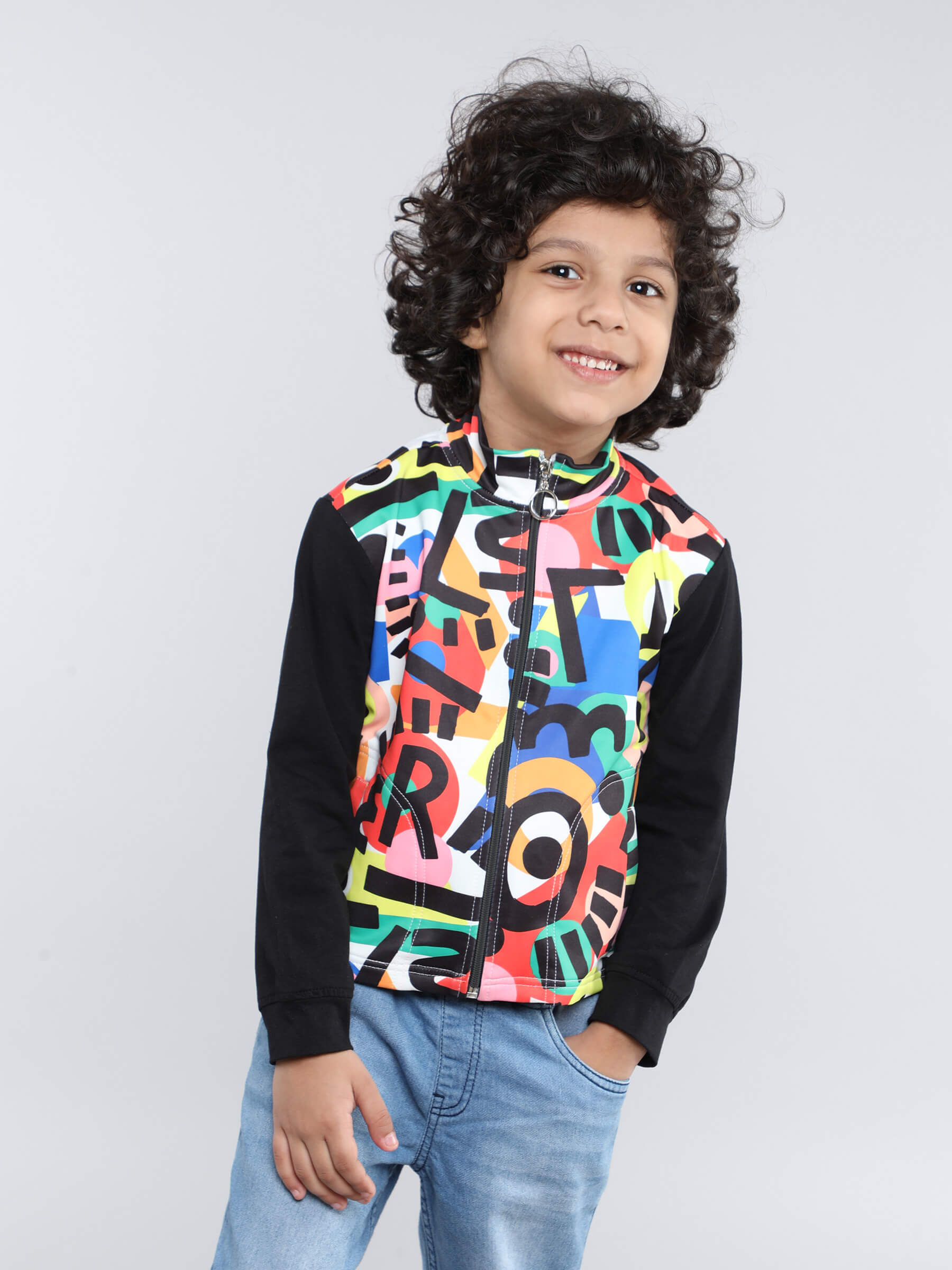 abstract printed full sleeves zip up jacket - Black & Multi