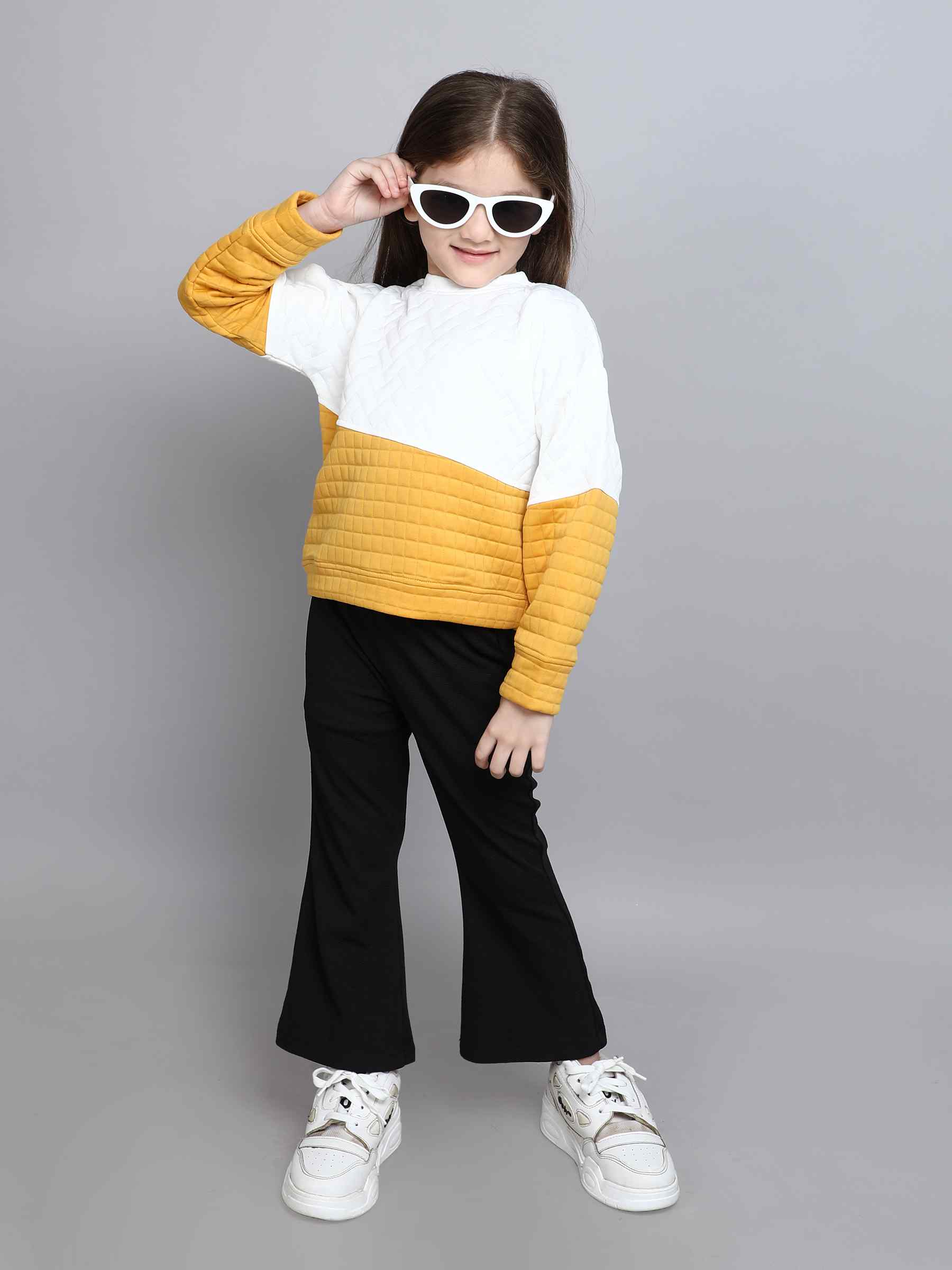 color block full sleeves quilted sweatshirt-White/Yellow