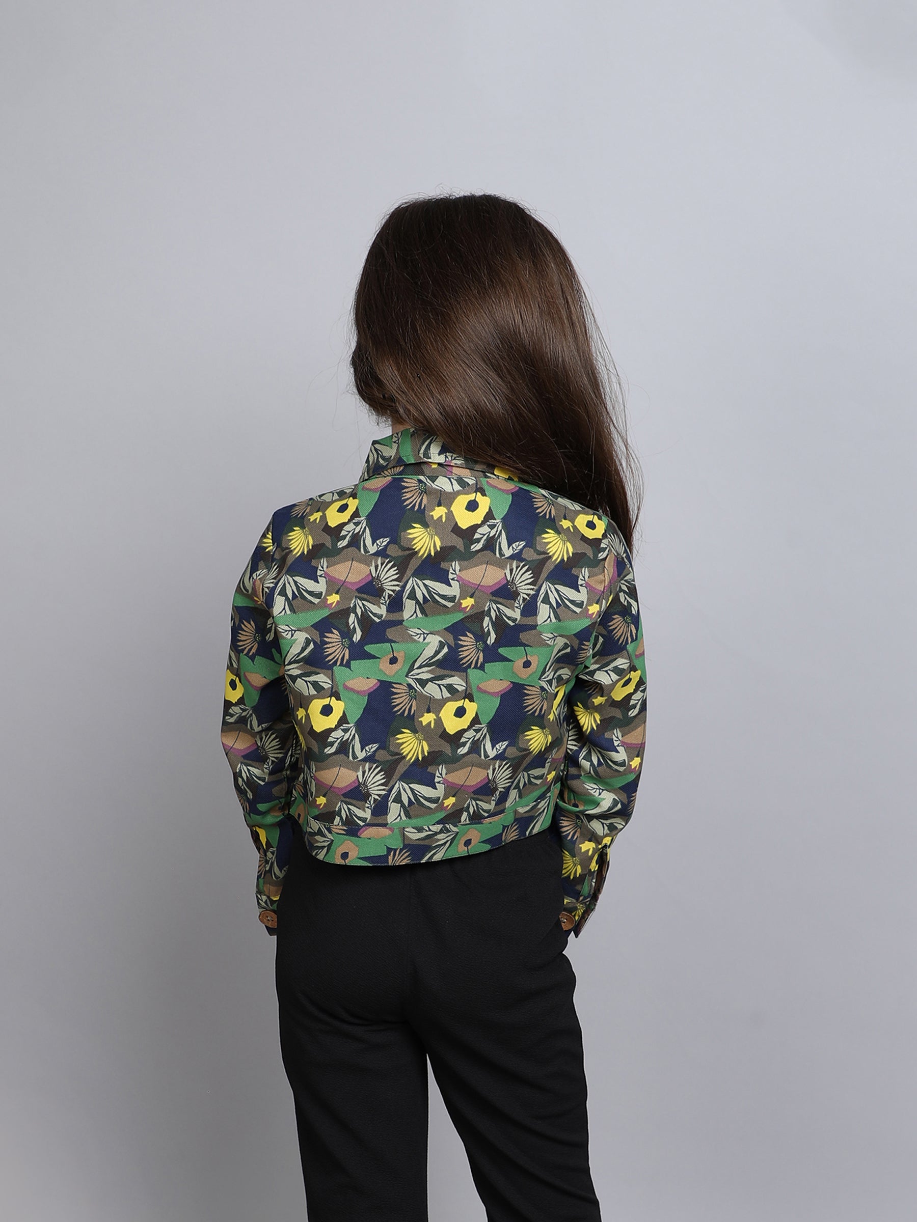 tropical printed full sleeves pocket detail crop jacket-Multi