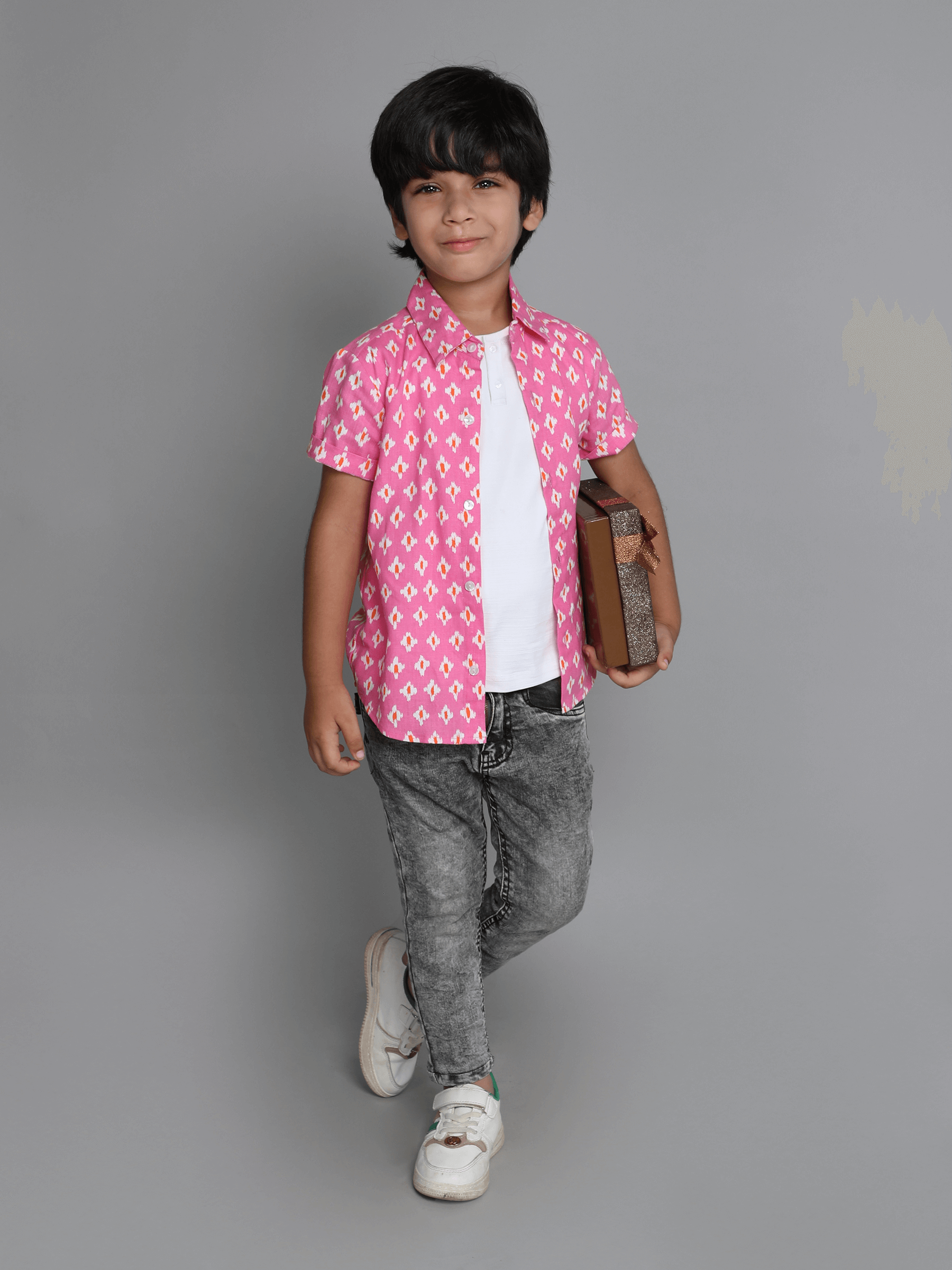 ikkat printed half sleeves shirt with attached tee-Pink/White