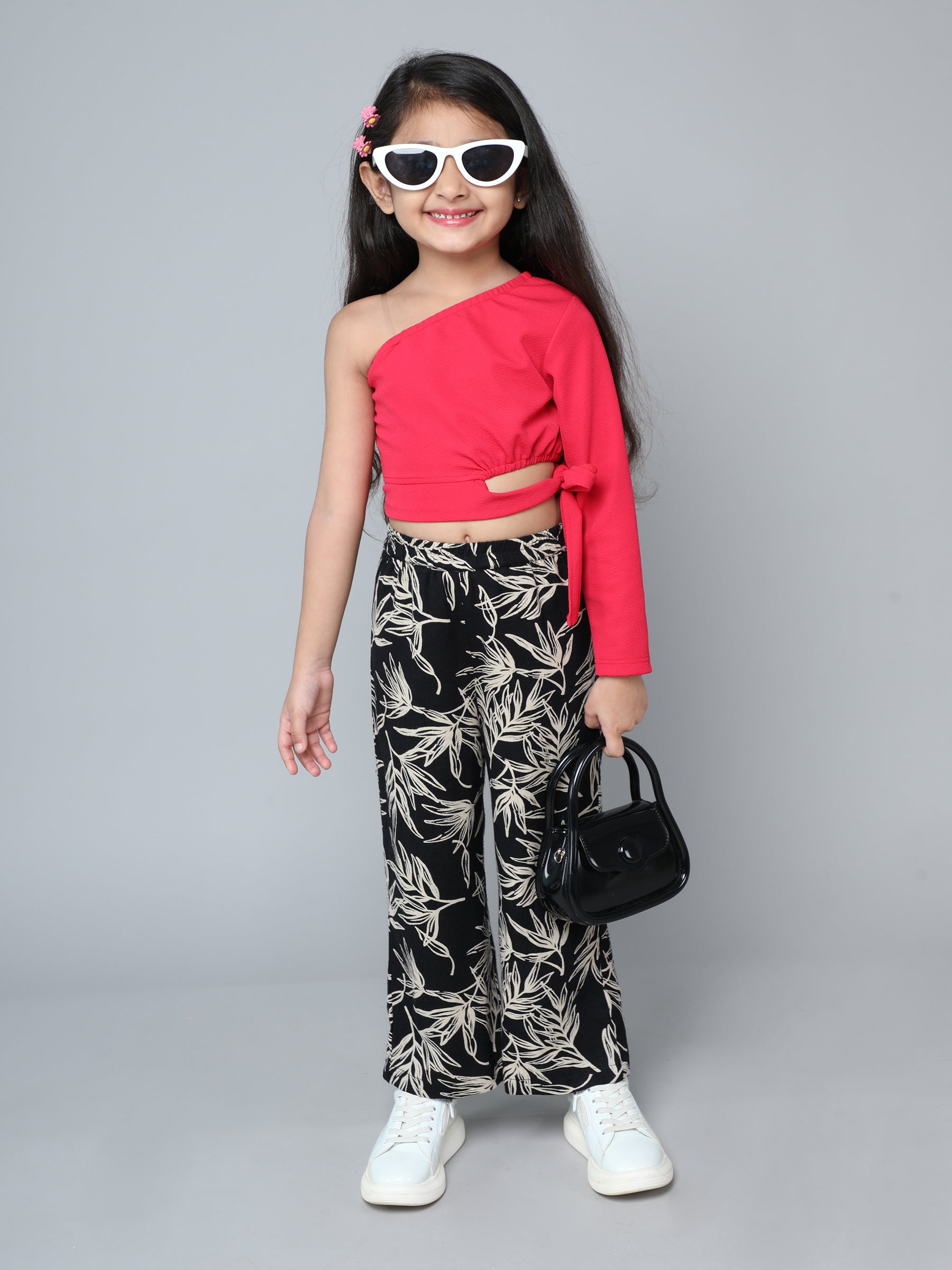 solid full sleeves one shoulder crop top and leaf printed pant set-Pink/Black