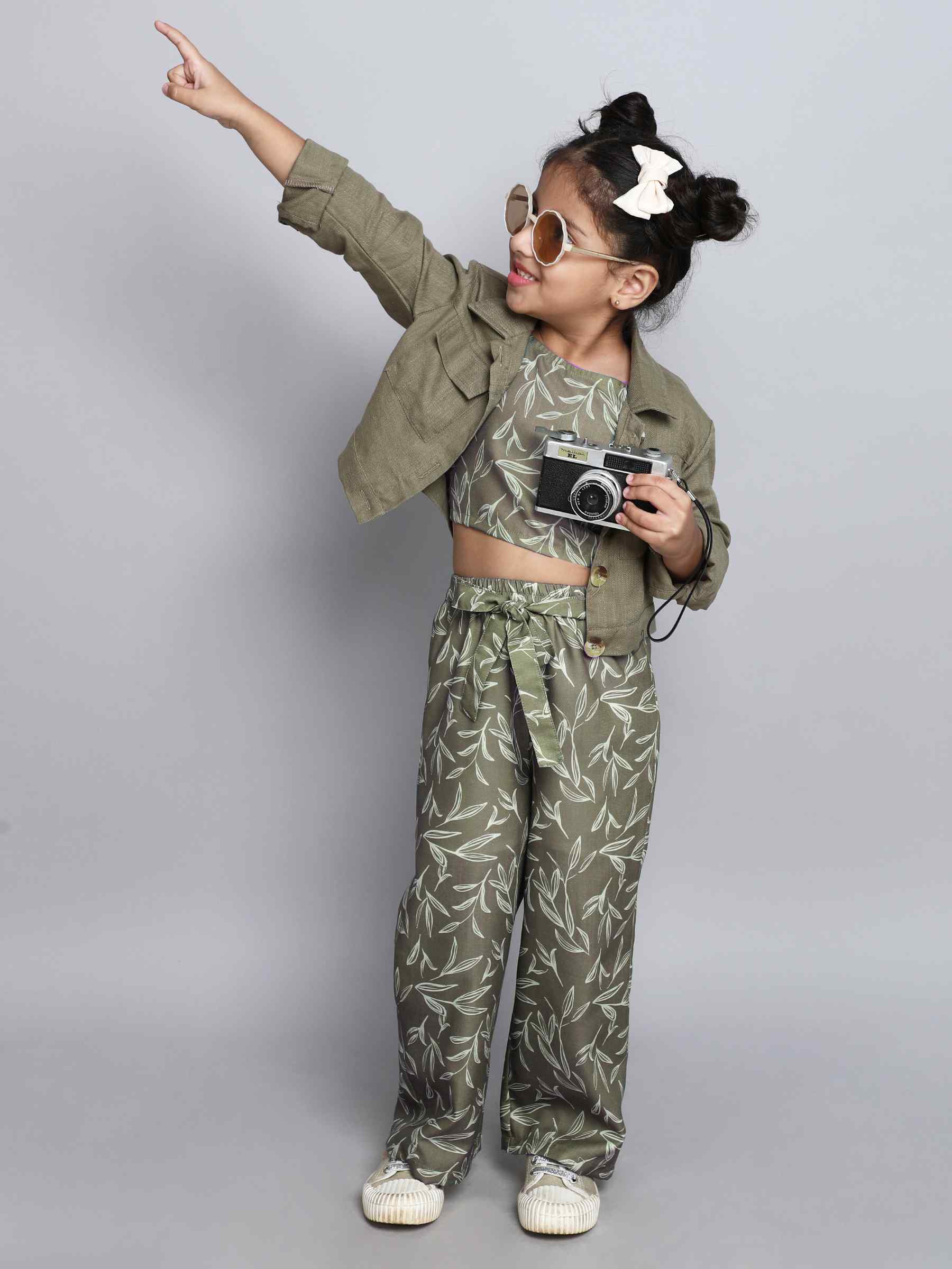 full sleeve button up jacket with tropical printed crop top and pant set-Olive Green