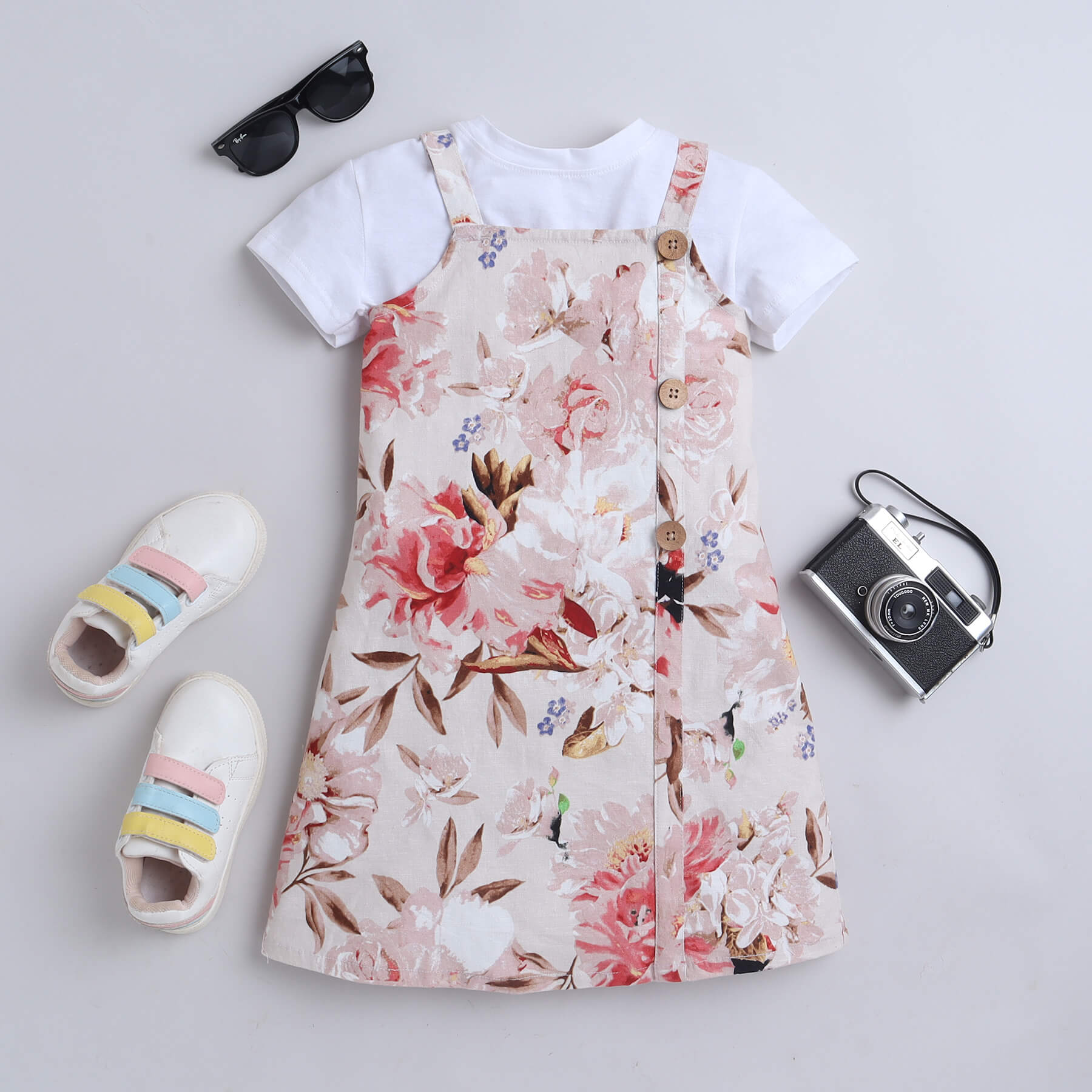 Floral Printed button detailed pinafore dress with Solid cap sleeves crop top-Beige/White