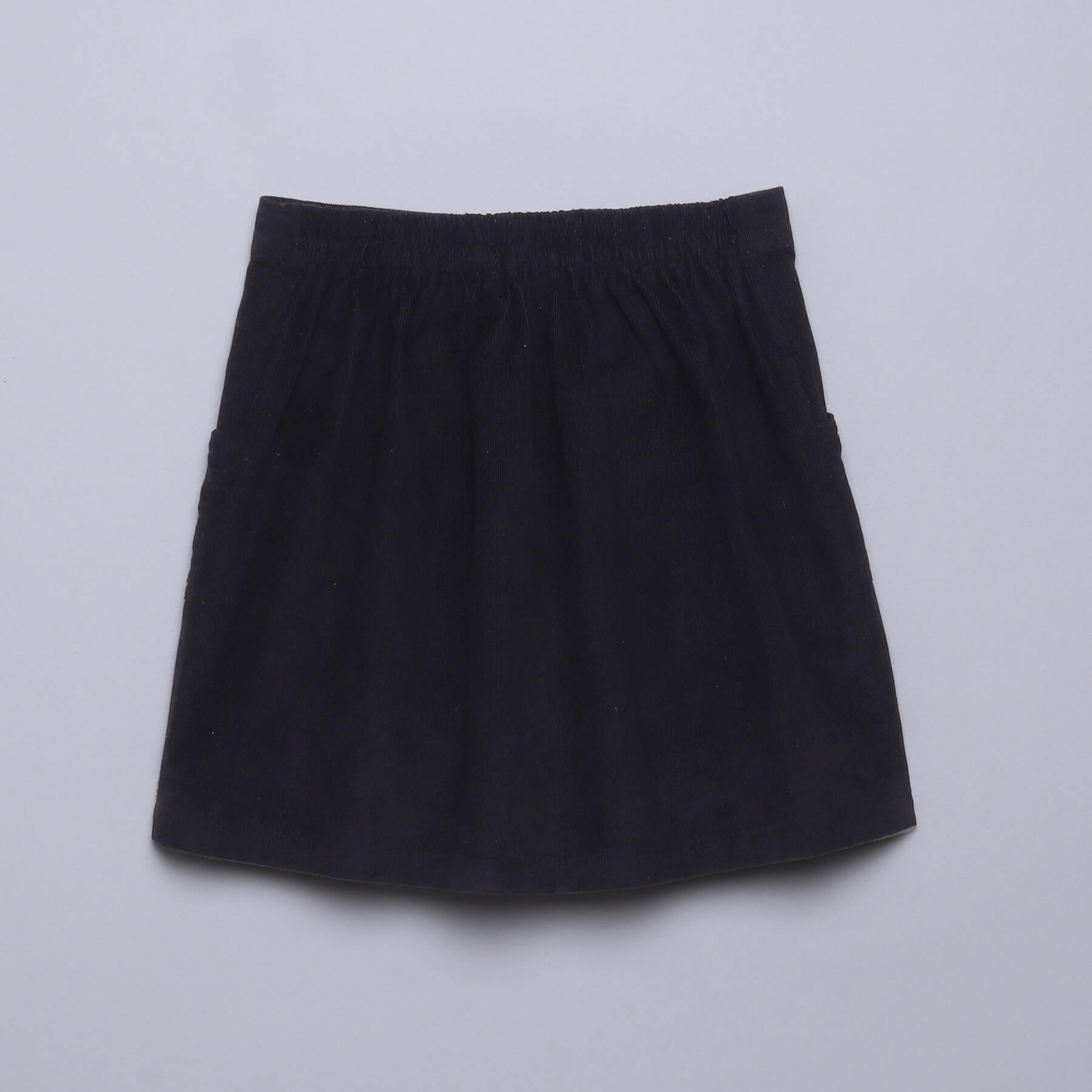 Corduroy Pocket detailed knee length A-line Skirt-Black
