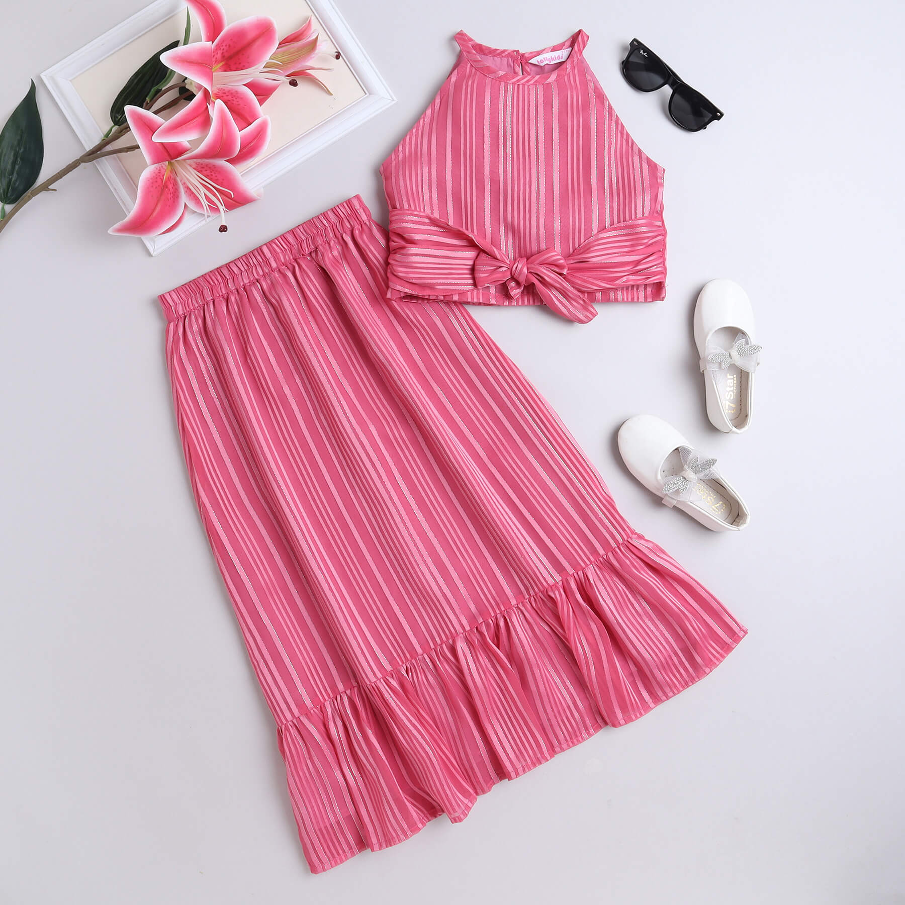 front tie up sleeveless crop top with matching set - Pink