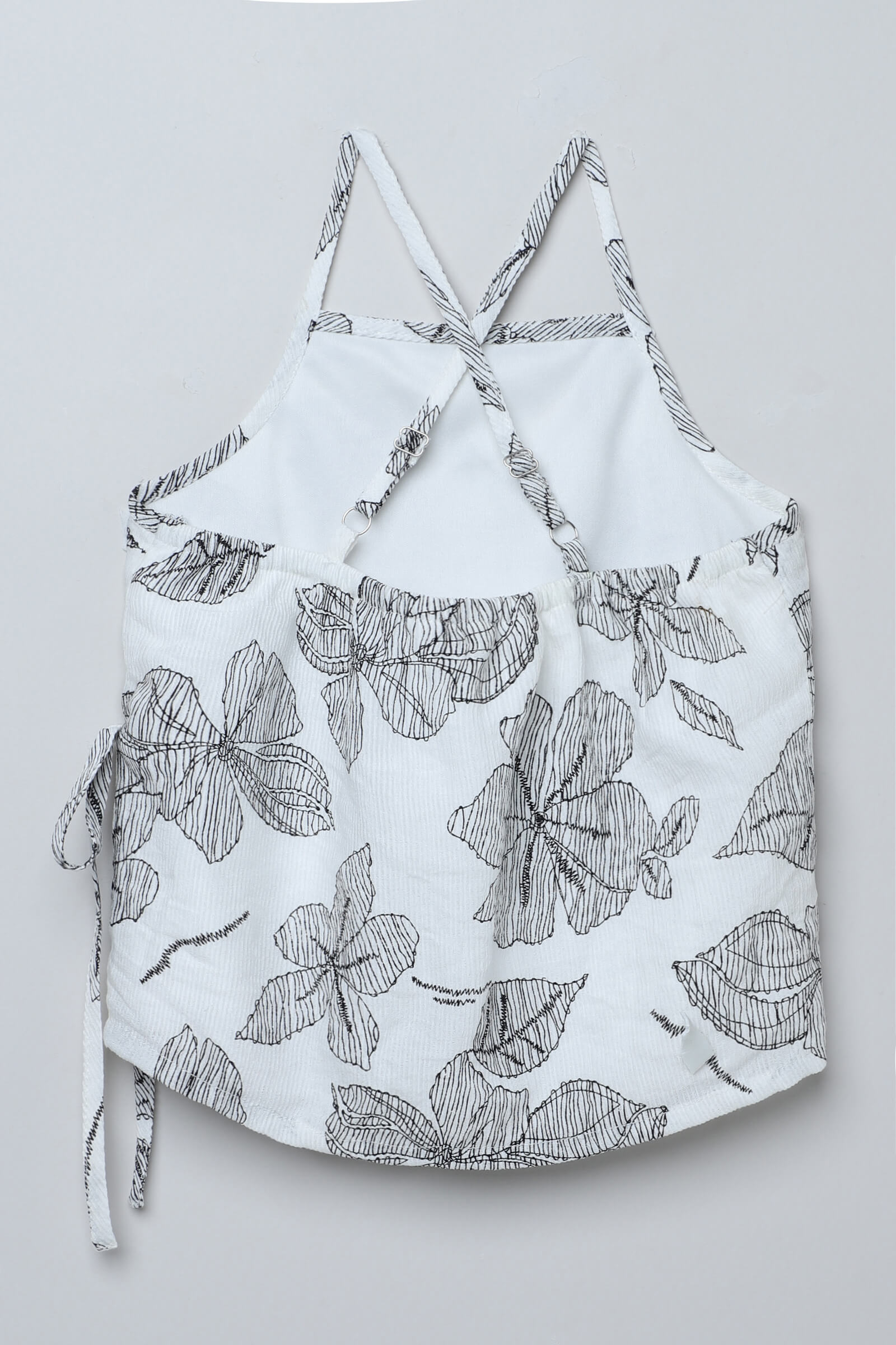 Woven sleeveless floral printed halter neck top-White & Black