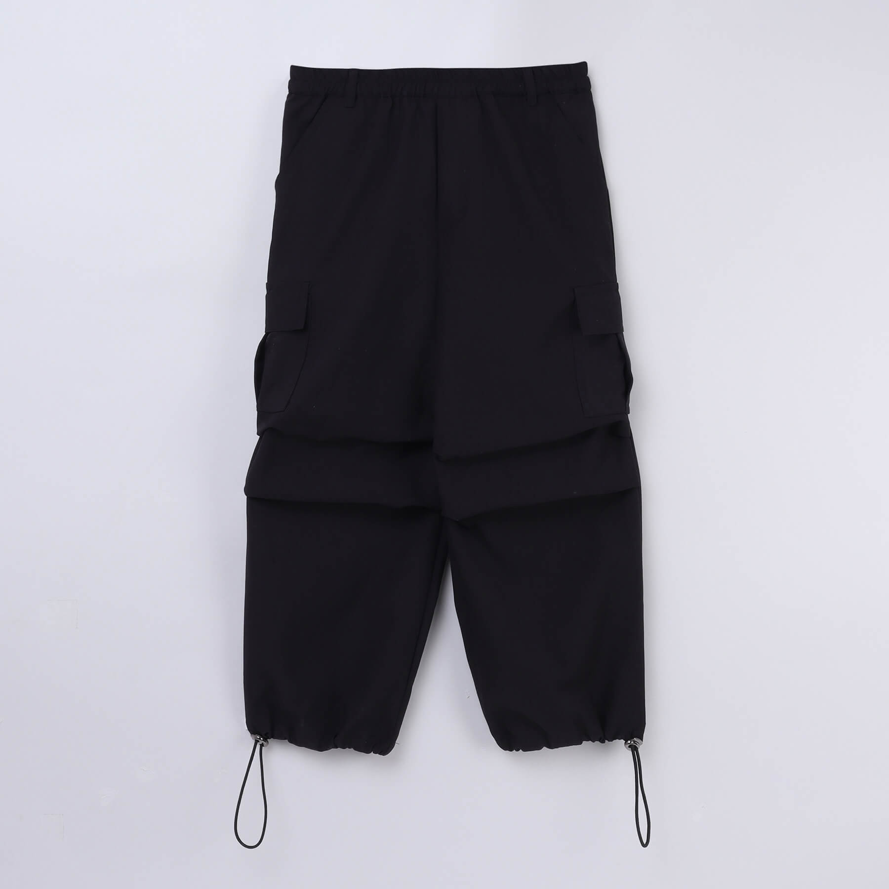 Full length pocket detail parachute pant- Black